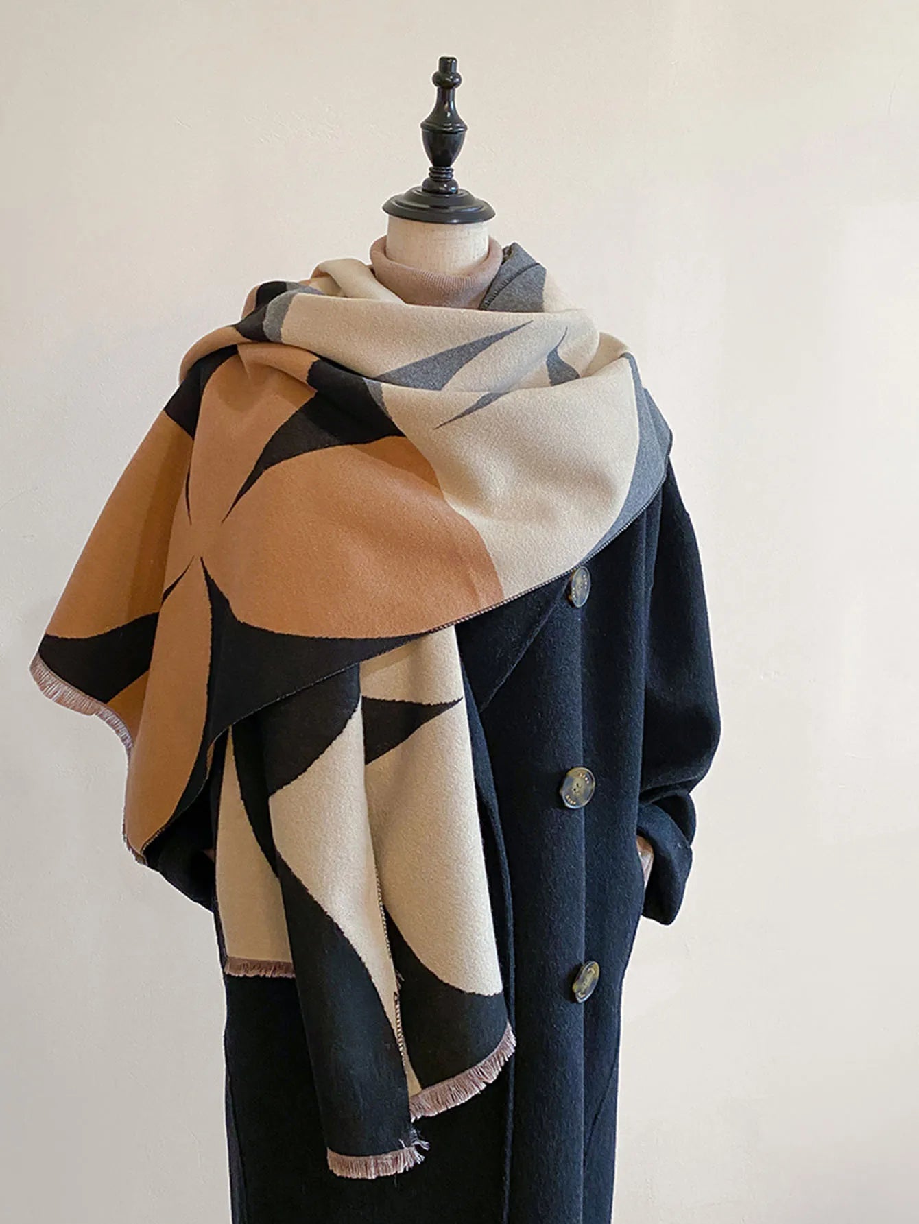 Women's Reversible Pure Wool Scarf — Elegant Winter Scarf for Cold Weather & Festive Occasions | Koossa