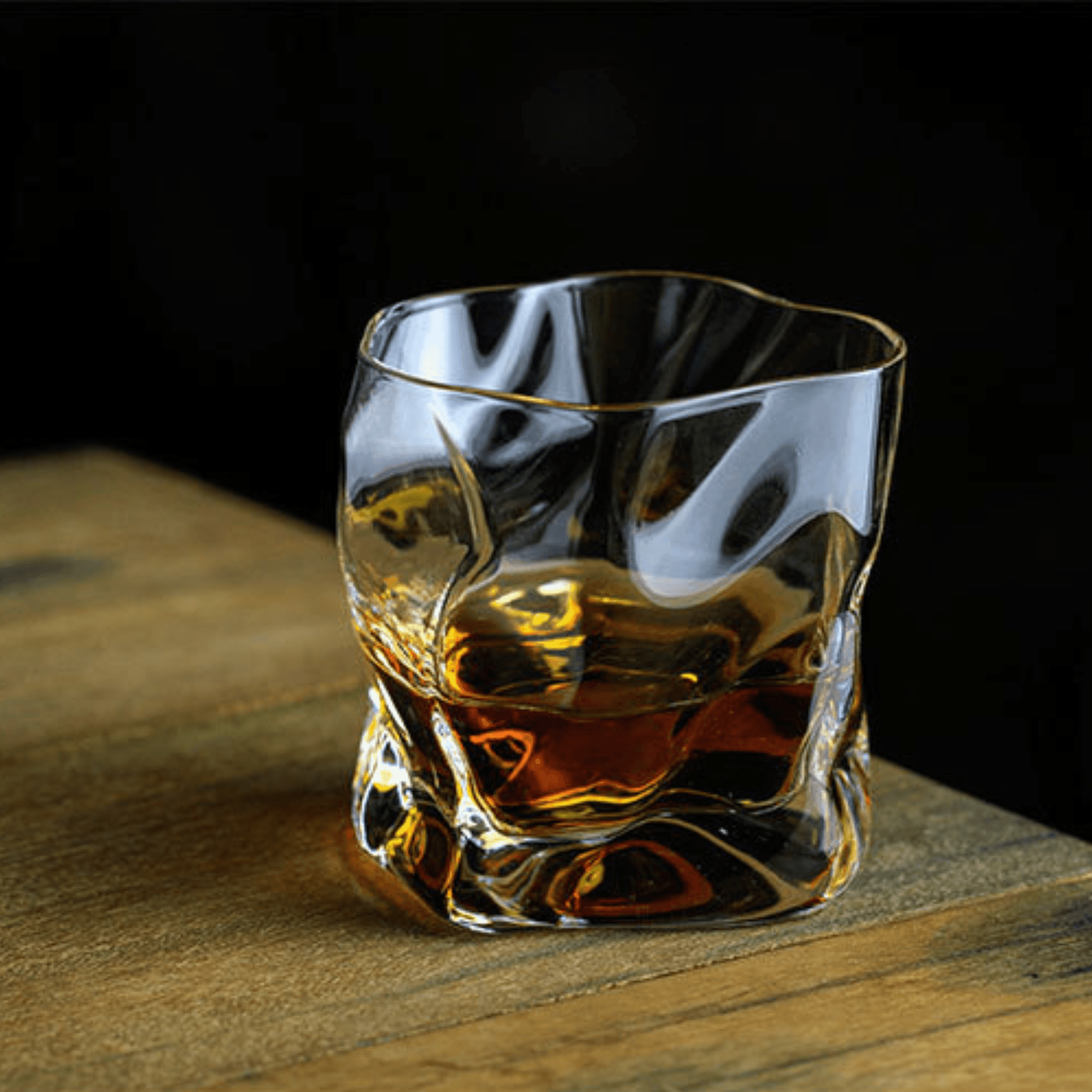 Verre à whisky en cristal taillé motif froissé japonais Edo Kiriko coffret bois noble raffinement dégustation | Koossa