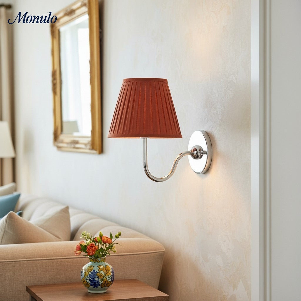 Applique murale élégante à abat-jour plissé en tissu – Éclairage classique et raffiné pour chambre et salon | Koossa