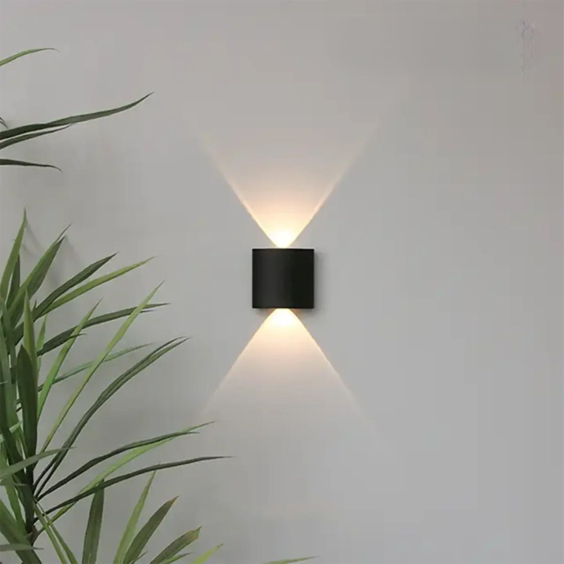 Applique murale LED IP65 double faisceau haut-bas intérieur extérieur moderne pour façade terrasse couloir | Koossa