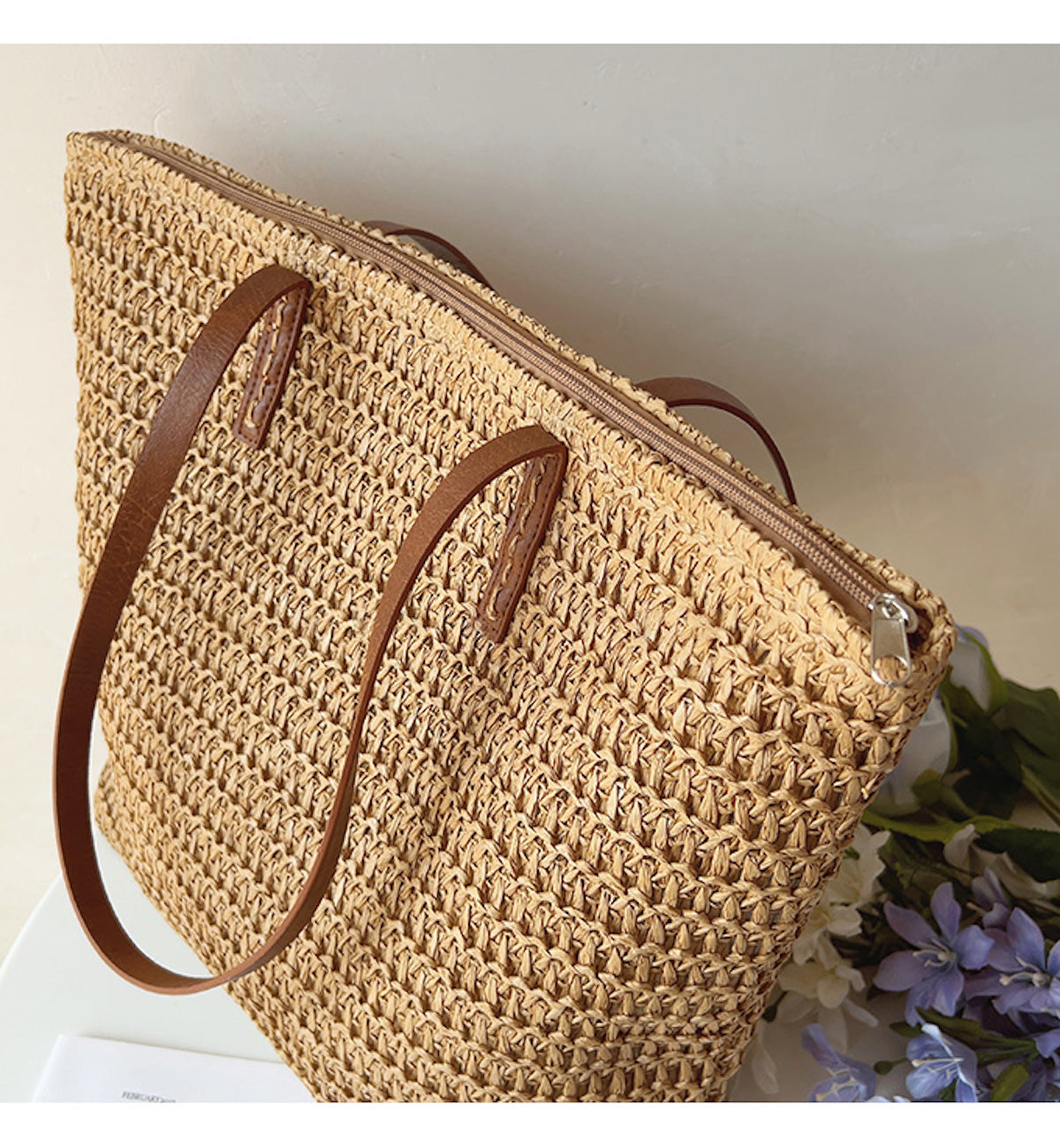 Panier tressé en osier avec anses cuir pour marché et ville style scandinave naturel beige intemporel | Koossa