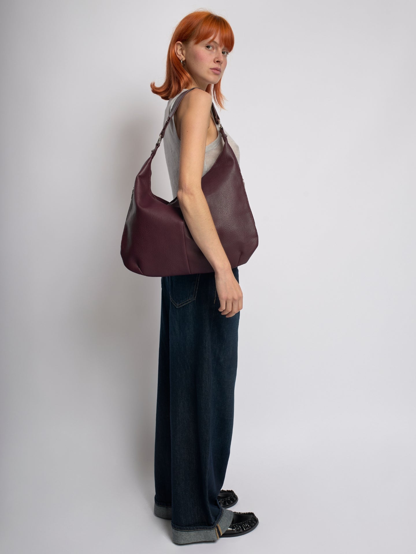Slouchy Hobo Bag in Vegan Leather with Metal Ring Details – Spacious Everyday Shoulder Bag with Zip Compartments | Koossa