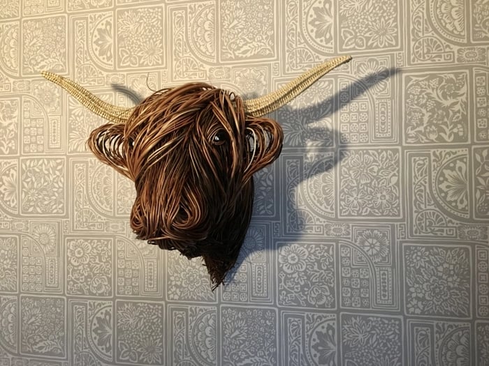 Trophée Mural Vache Highland Rotin Tressé Main Décor Rustique Bohème Naturel Artisanal Relief 63×53 cm | Koossa