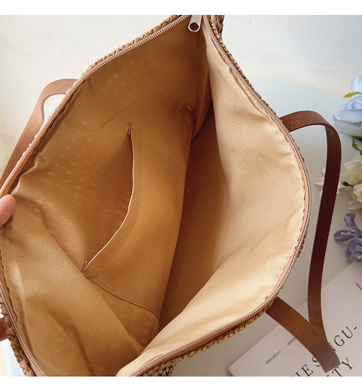 Panier tressé en osier avec anses cuir pour marché et ville style scandinave naturel beige intemporel | Koossa