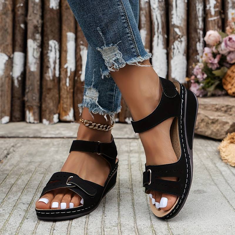 Women's Wedge Sandals with Adjustable Straps — Comfortable Warm-Weather Footwear for Everyday Elegance | Koossa