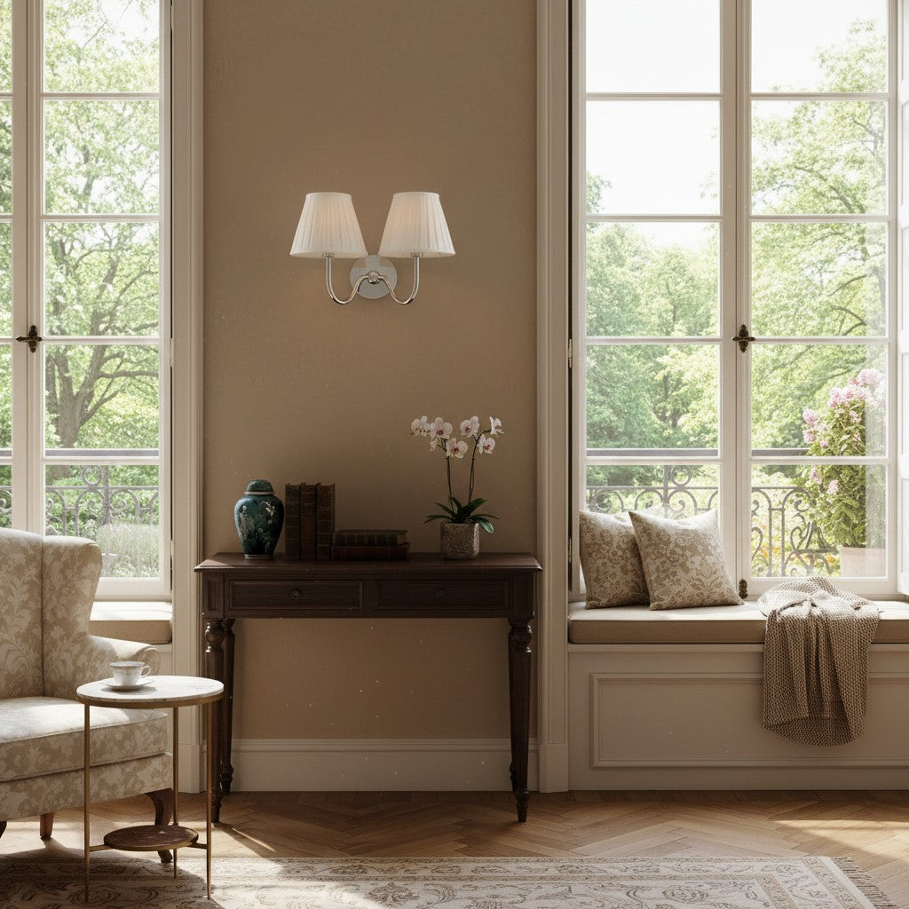 Applique murale élégante à abat-jour plissé en tissu – Éclairage classique et raffiné pour chambre et salon | Koossa