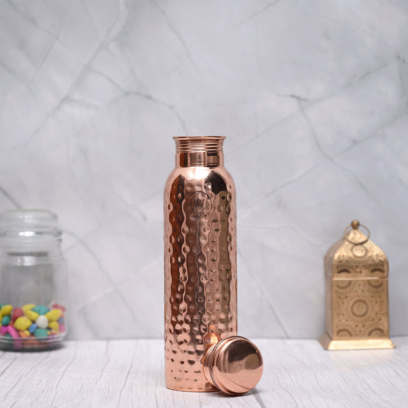 Bouteille en Cuivre Martelé 800 ml Étanche Ayurveda Yoga Bureau Boisson Durable Réutilisable Design Artisanal | Koossa