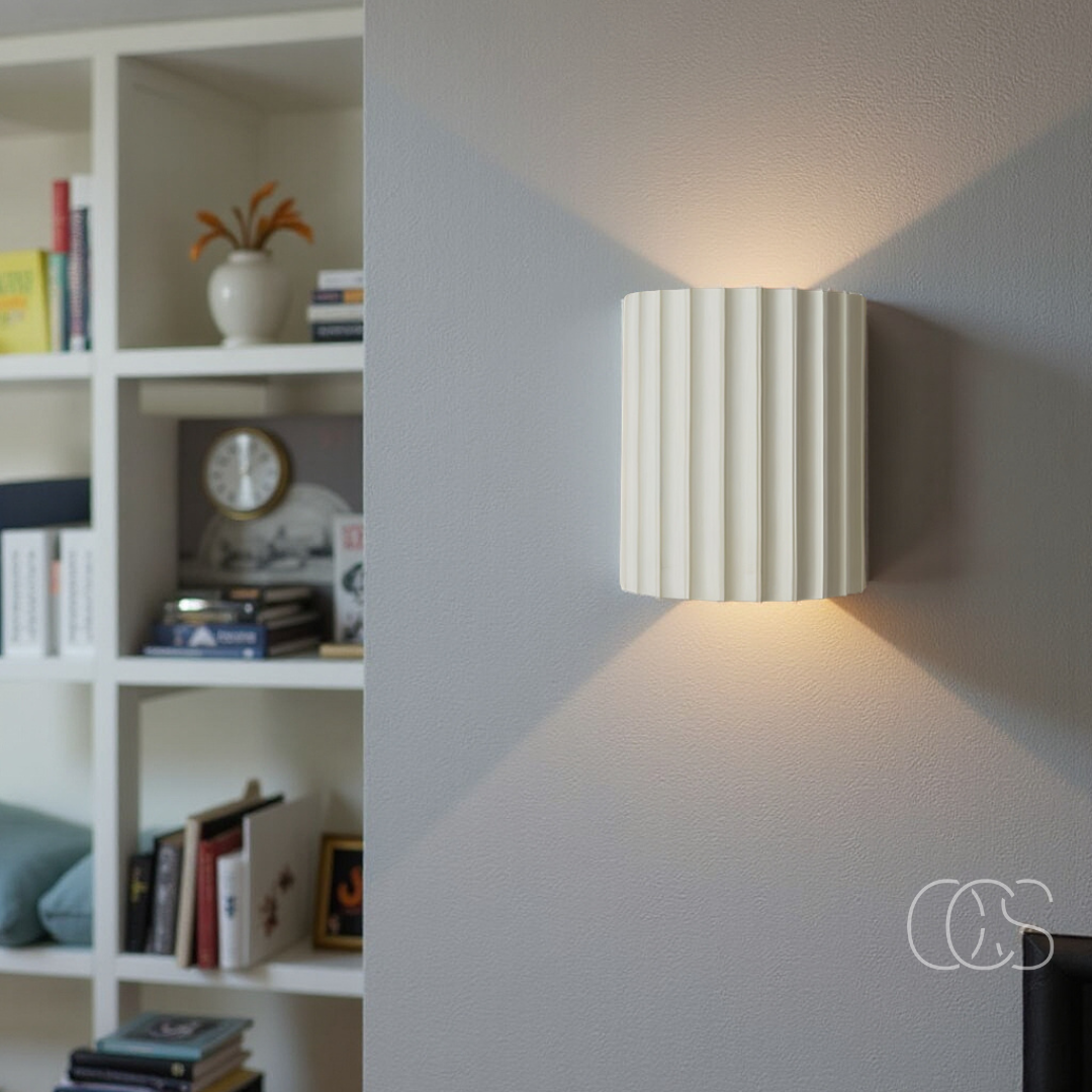 Applique murale LED minimaliste double flux lumineux haut bas résine texturée blanc gris vert orange moderne | Koossa