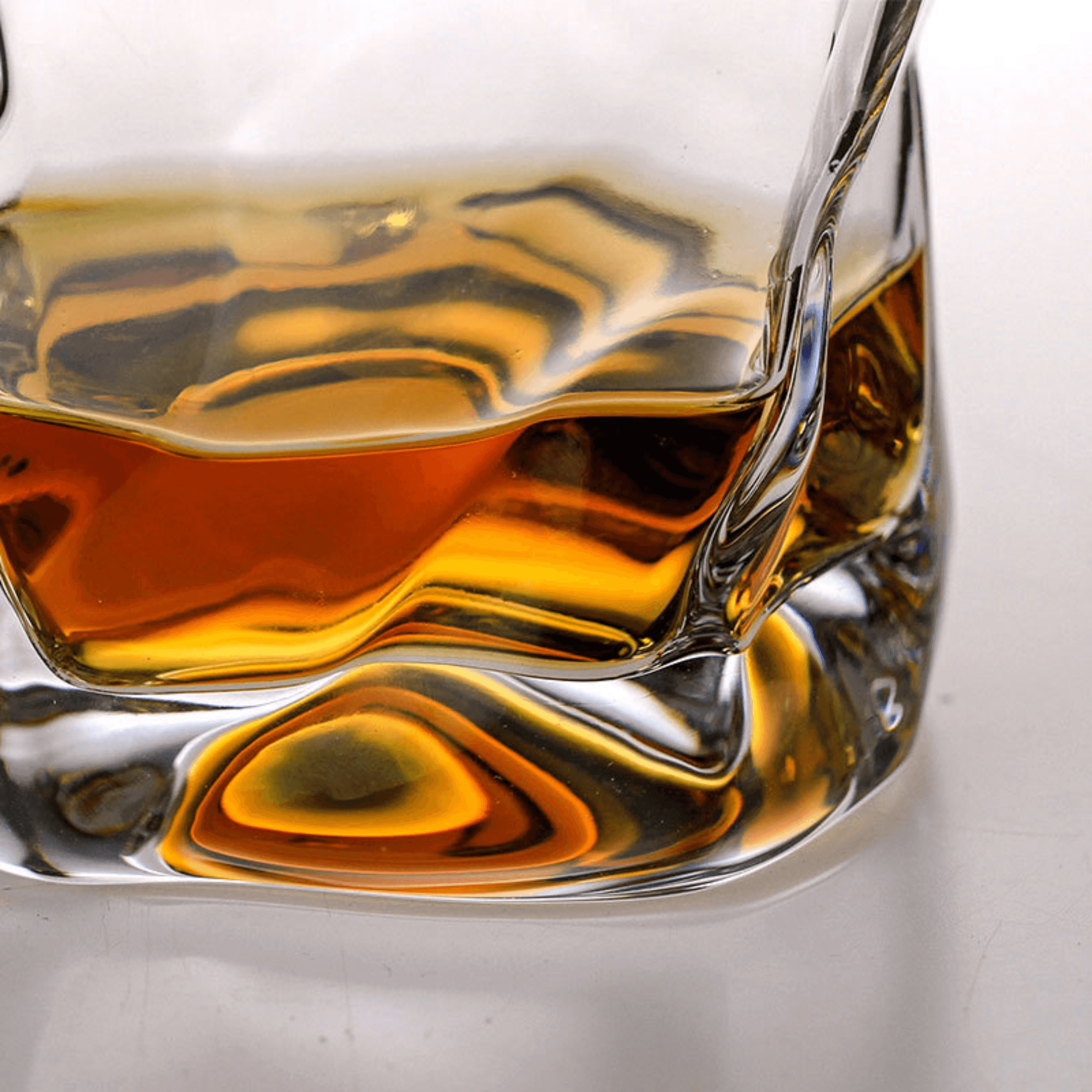 Verre à whisky en cristal taillé motif froissé japonais Edo Kiriko coffret bois noble raffinement dégustation | Koossa