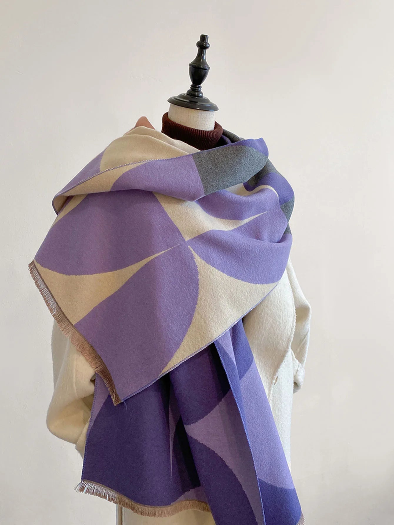 Women's Reversible Pure Wool Scarf — Elegant Winter Scarf for Cold Weather & Festive Occasions | Koossa
