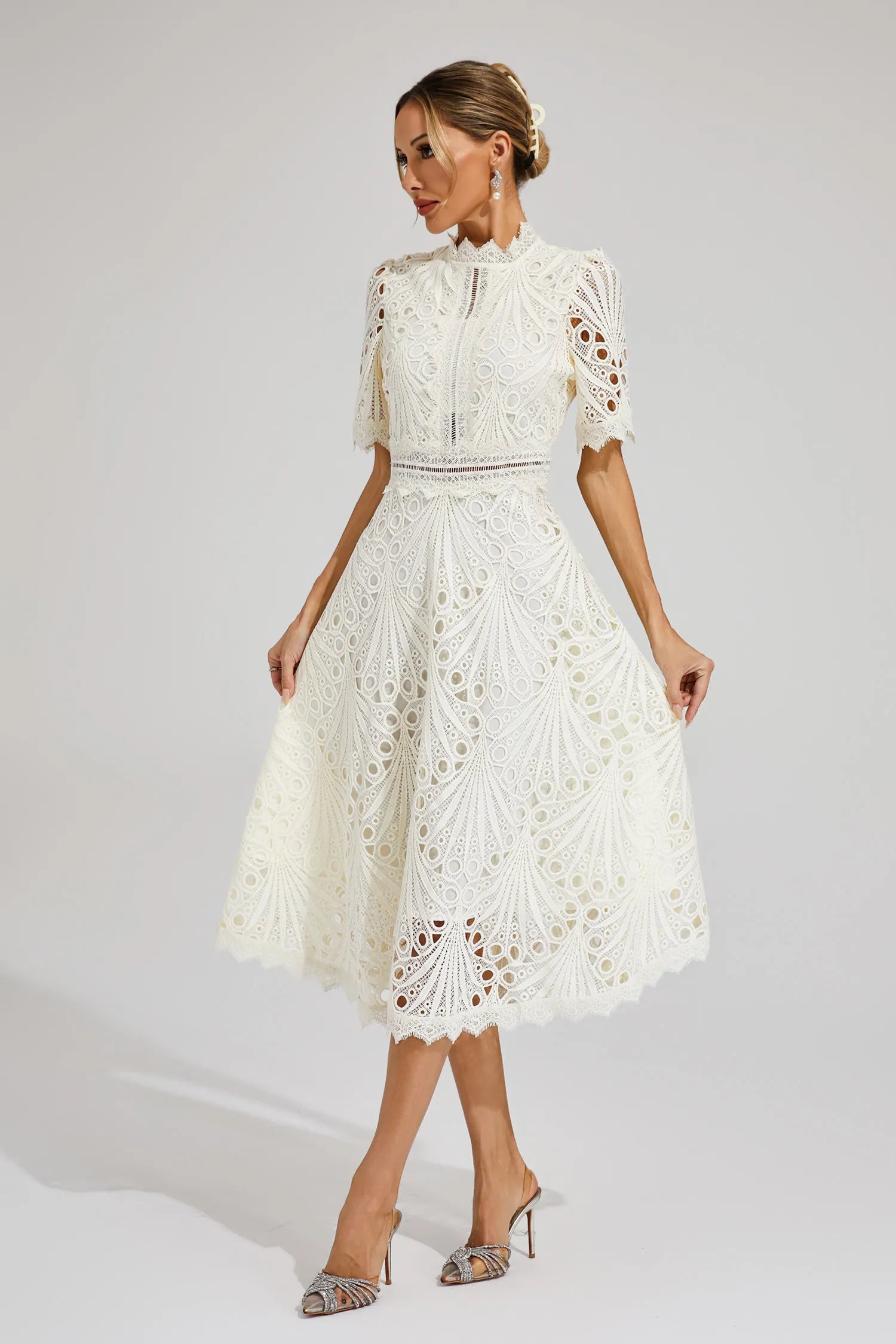 Midi Dress with High Neckline and Scalloped Hem in Pink and White – Elegant Fit-and-Flare Silhouette Perfect for Formal Occasions Graduation Ceremonies Wedding Guest | Koossa