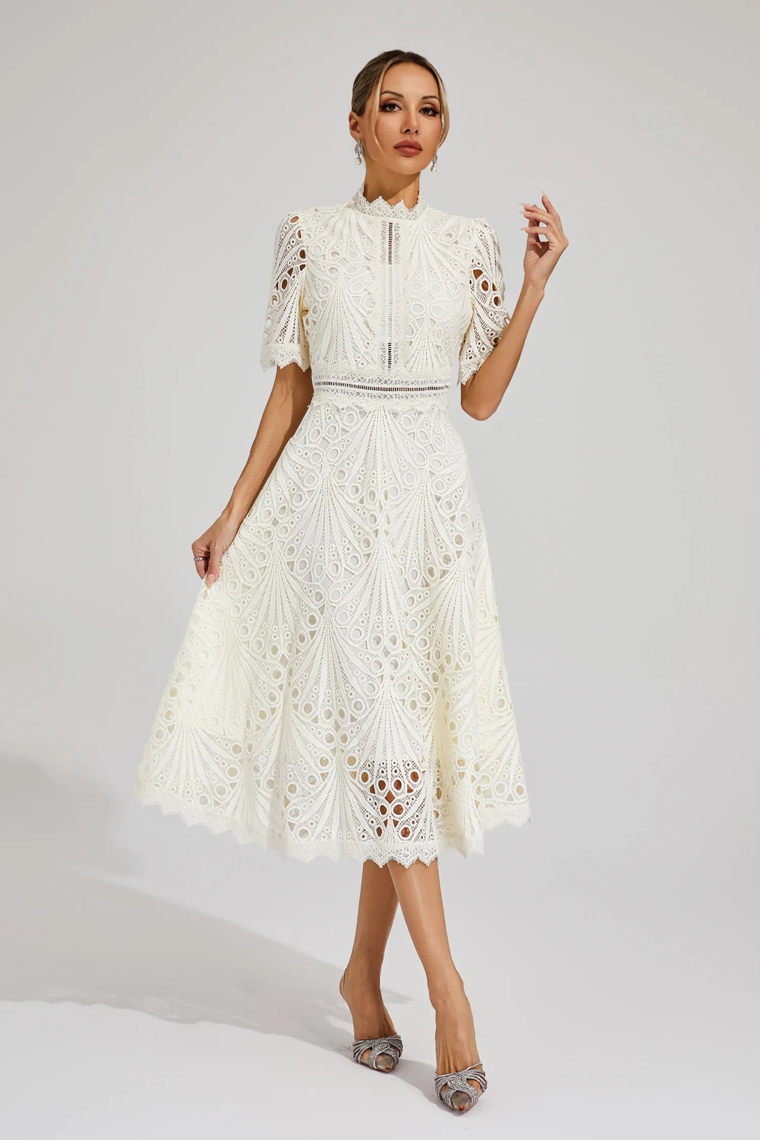 Midi Dress with High Neckline and Scalloped Hem in Pink and White – Elegant Fit-and-Flare Silhouette Perfect for Formal Occasions Graduation Ceremonies Wedding Guest | Koossa