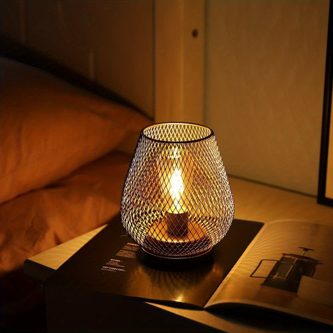 Lampe nomade LED rechargeable métal finition dorée lumière chaleureuse intérieur extérieur terrasse jardin | Koossa