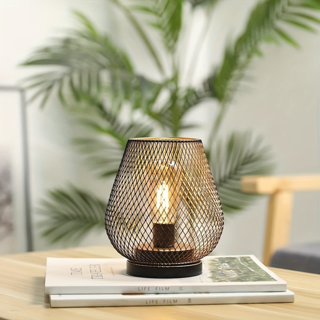 Lampe nomade LED rechargeable métal finition dorée lumière chaleureuse intérieur extérieur terrasse jardin | Koossa