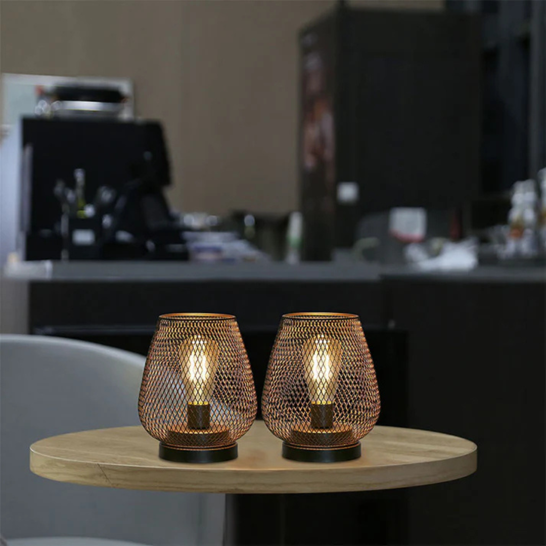 Lampe nomade LED rechargeable métal finition dorée lumière chaleureuse intérieur extérieur terrasse jardin | Koossa