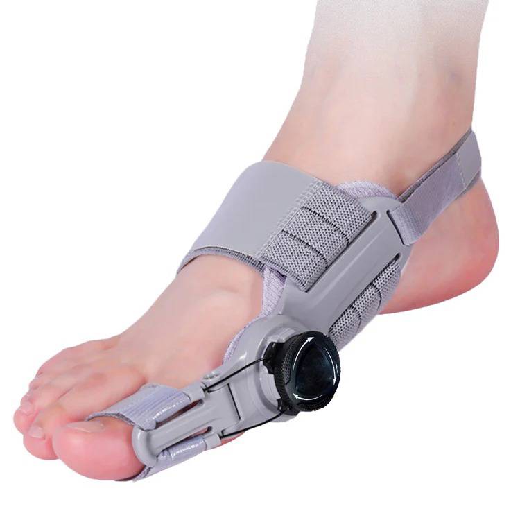 Adjustable Bunion Toe Straightener with Hinge Dial, Soft Silicone Big Toe Spacer for Foot Alignment, Day & Night Use, Universal Fit | Lonoma