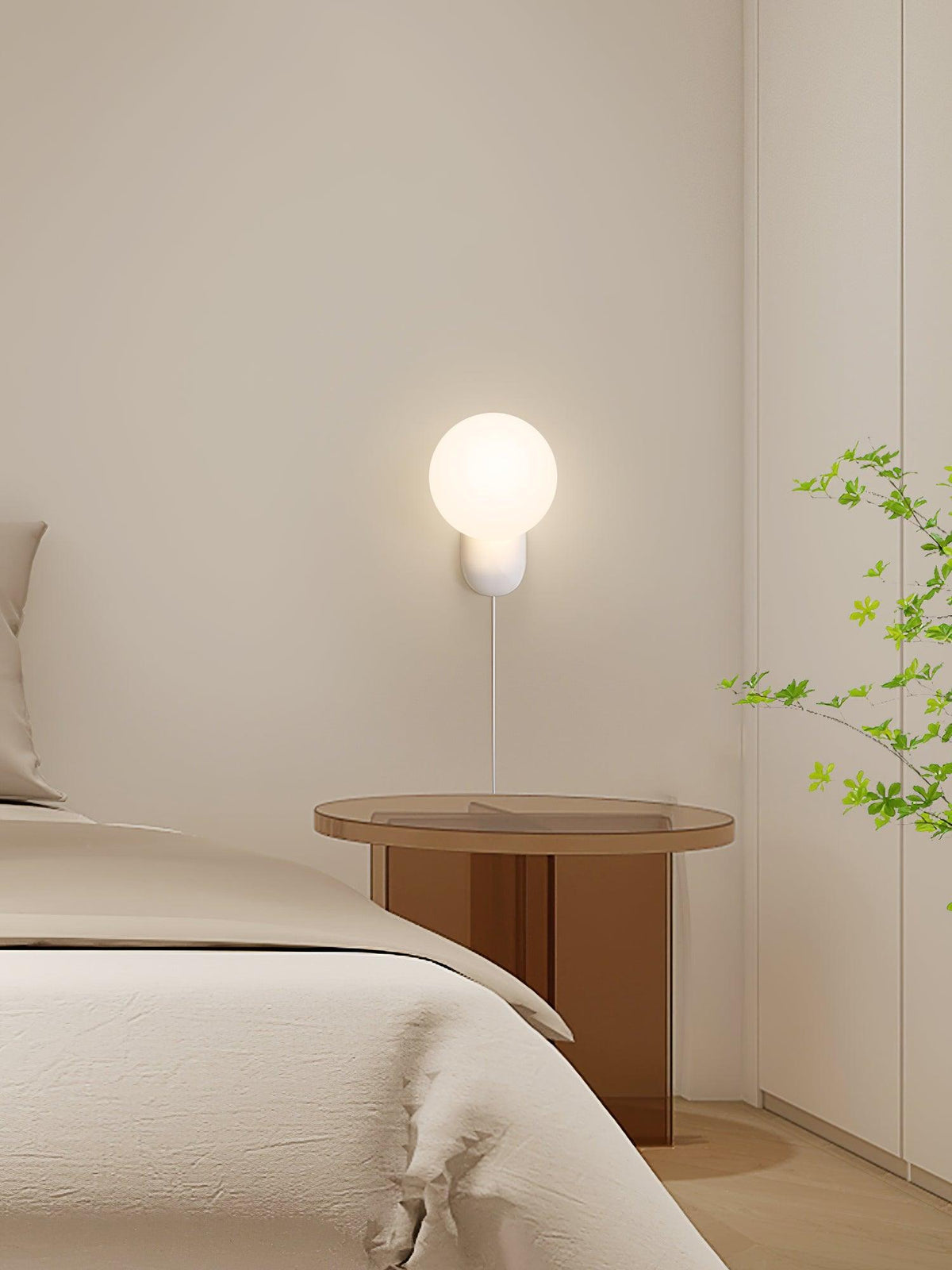 Spherical Resin Wall Light Fixture with Glass Globe – Modern Single-Bulb Sconce for Bathroom, Hallway, Bedroom – Dimmable G9 Socket | Lonoma