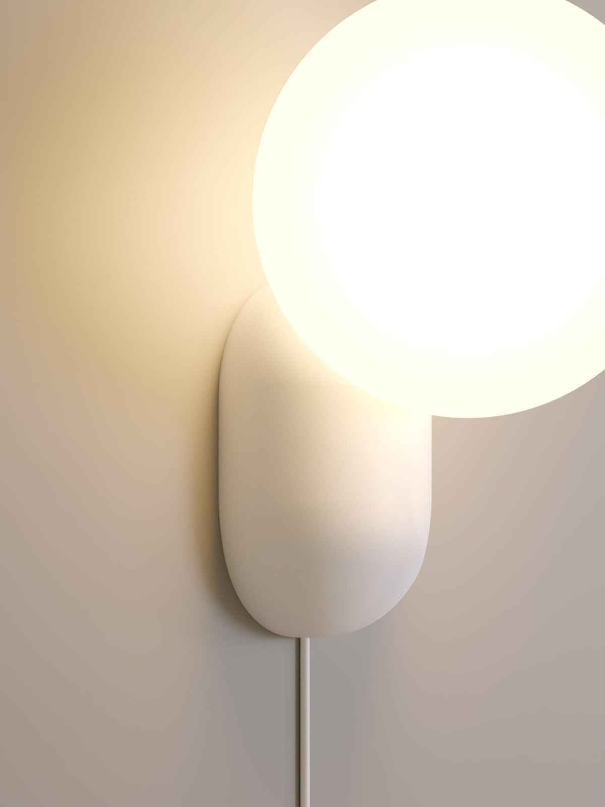 Spherical Resin Wall Light Fixture with Glass Globe – Modern Single-Bulb Sconce for Bathroom, Hallway, Bedroom – Dimmable G9 Socket | Lonoma