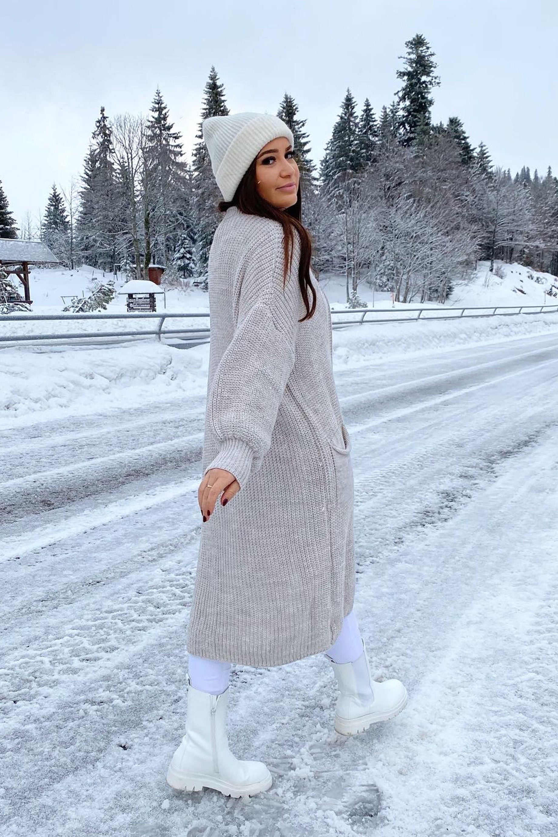 Women's Longline Open-Front Knitted Cardigan in Soft Neutral Tones for Effortless Everyday Elegance | Koossa