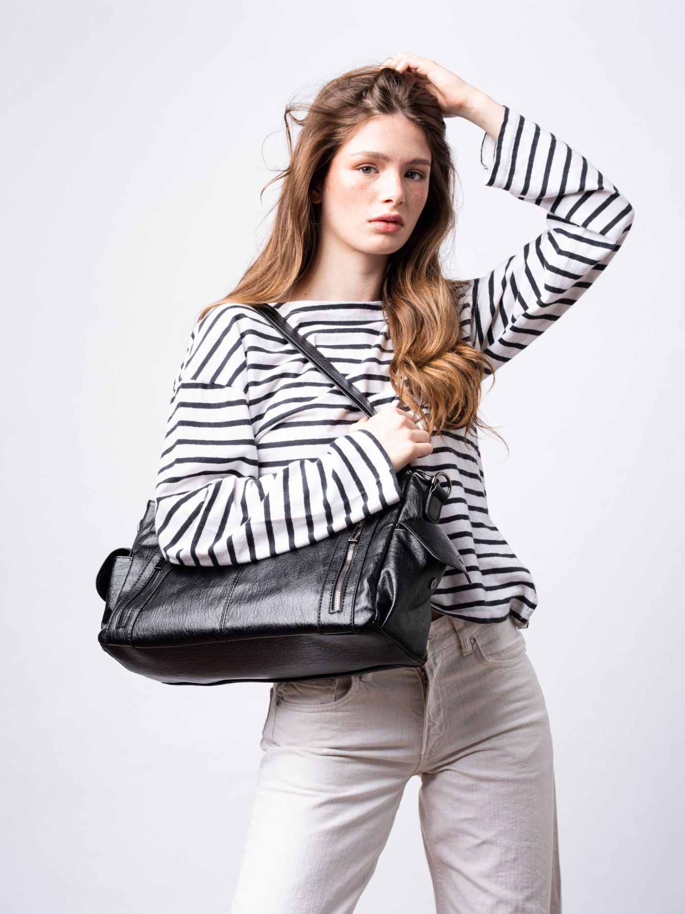 Structured Leather-Look Tote with Detachable Crossbody Strap in Black for Work and Weekend | Koossa
