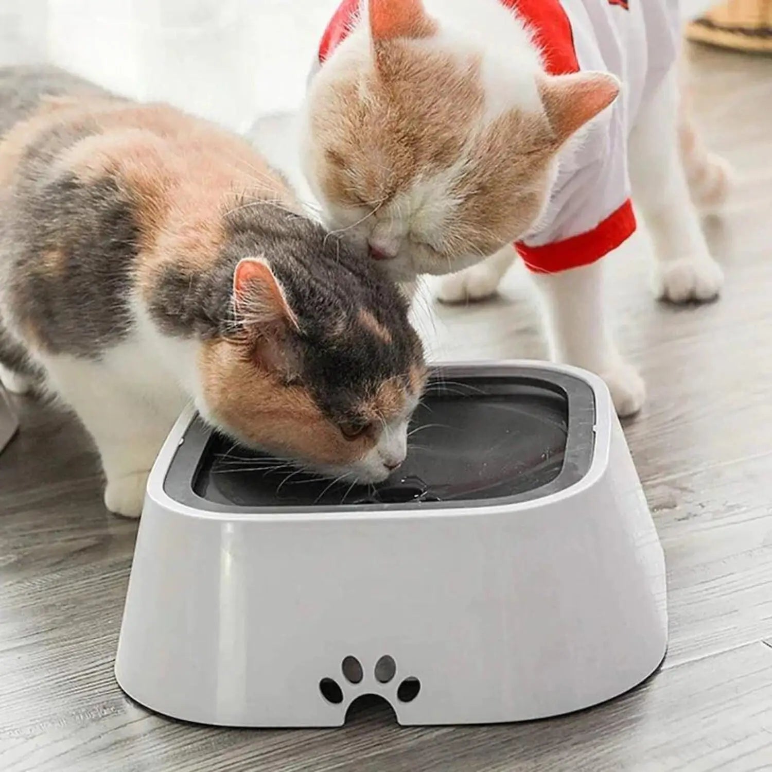 Dog Water Bowl No Spill Floating Disk 1.5L Anti Splash Pet Drinking Bowl Cat Slow Feeder Non Slip BPA Free Dishwasher Safe Car Travel | Koossa