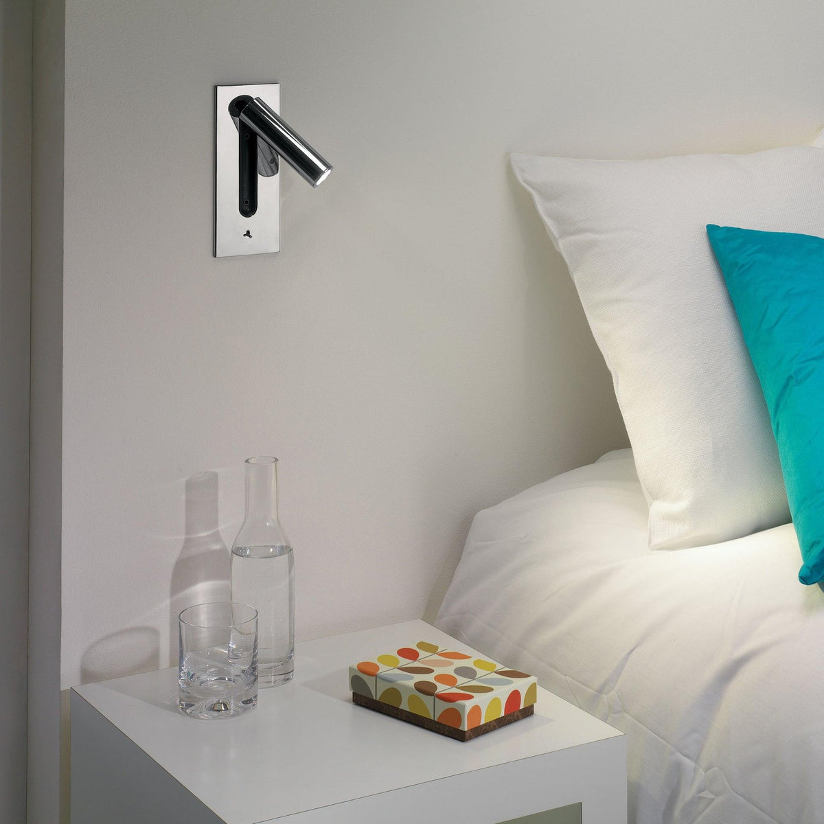 Industrial Wall Sconce with Adjustable Light Temperature 3000K-6000K Built-In Switch Aluminum Minimalist Wall Light for Living Room Bedroom | Lonoma
