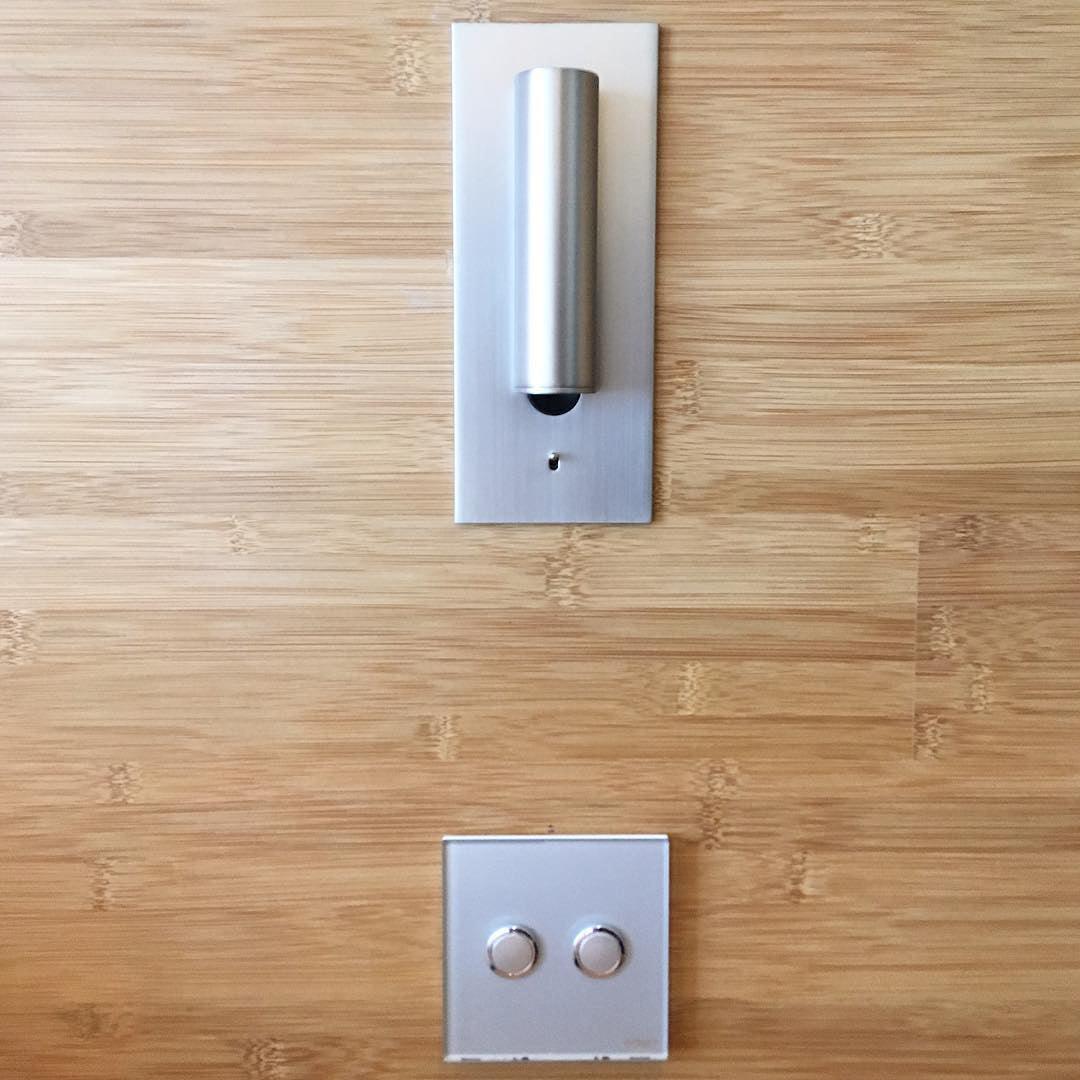 Industrial Wall Sconce with Adjustable Light Temperature 3000K-6000K Built-In Switch Aluminum Minimalist Wall Light for Living Room Bedroom | Lonoma