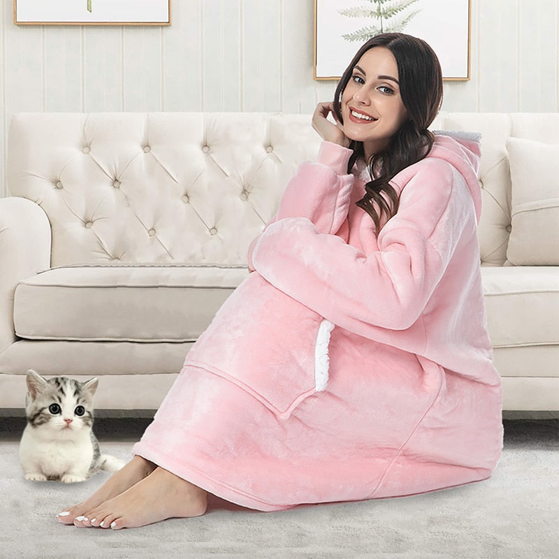 Oversized Hooded Blanket Wrap — Cosy Loungewear for Relaxing at Home & Snuggling on the Sofa | Koossa