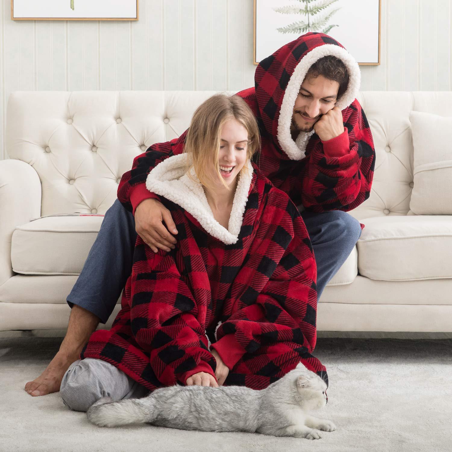 Oversized Hooded Blanket Wrap — Cosy Loungewear for Relaxing at Home & Snuggling on the Sofa | Koossa
