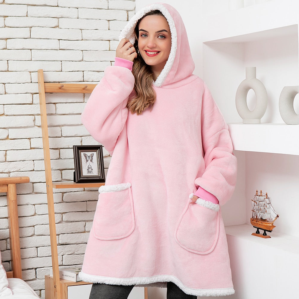 Oversized Hooded Blanket Wrap — Cosy Loungewear for Relaxing at Home & Snuggling on the Sofa | Koossa