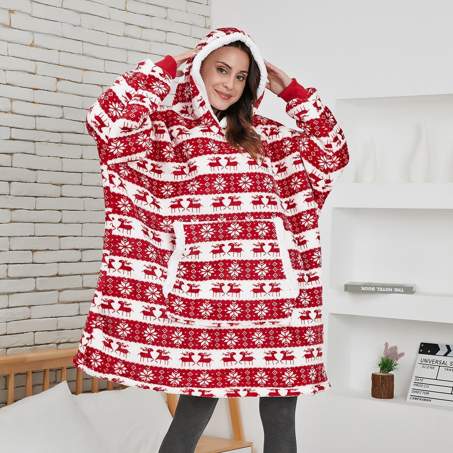 Oversized Hooded Blanket Wrap — Cosy Loungewear for Relaxing at Home & Snuggling on the Sofa | Koossa
