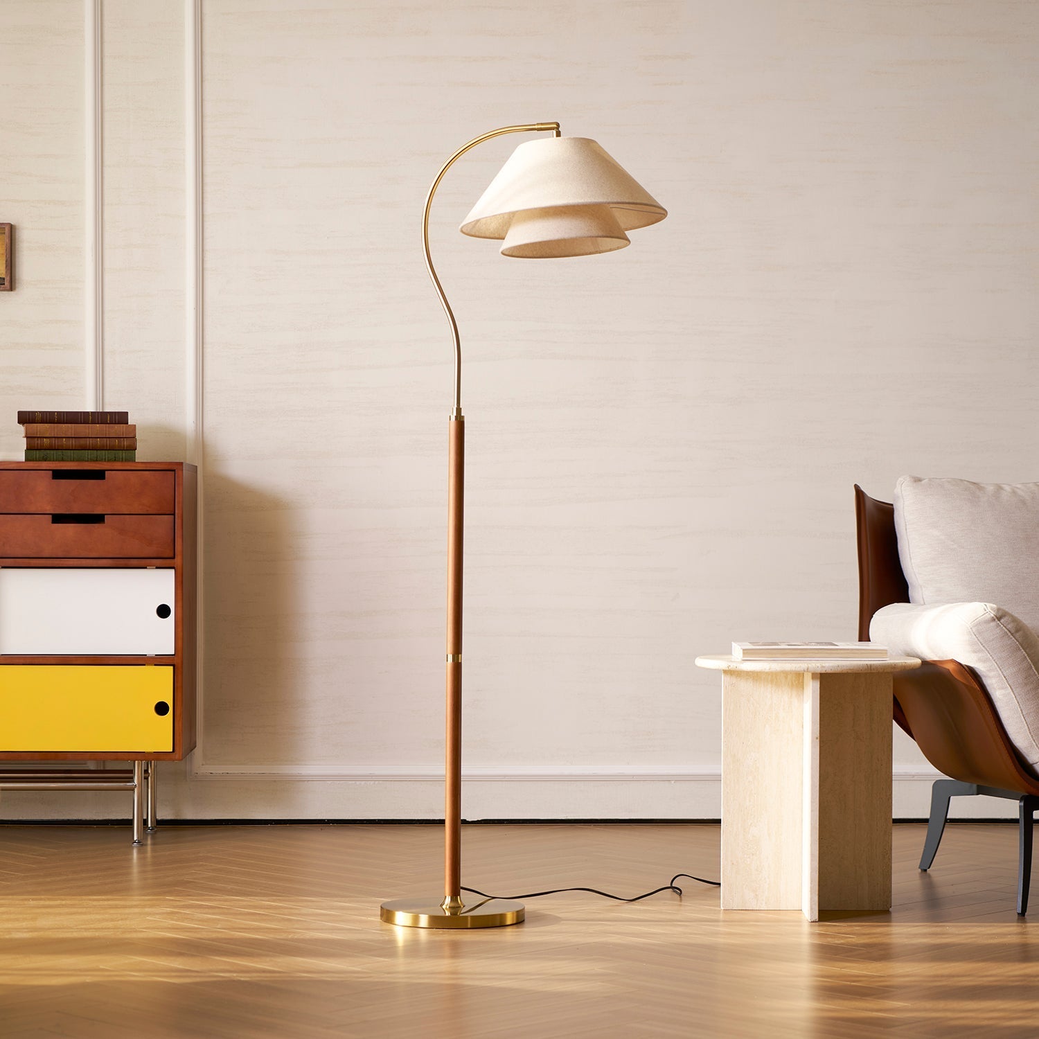 Lampadaire double abat-jour tissu lin et bois 155 cm design élégant salon chambre lumière douce ambiance | Koossa
