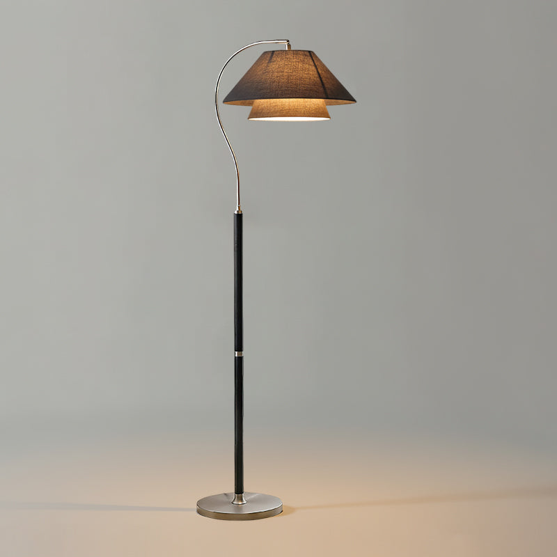 Lampadaire double abat-jour tissu lin et bois 155 cm design élégant salon chambre lumière douce ambiance | Koossa