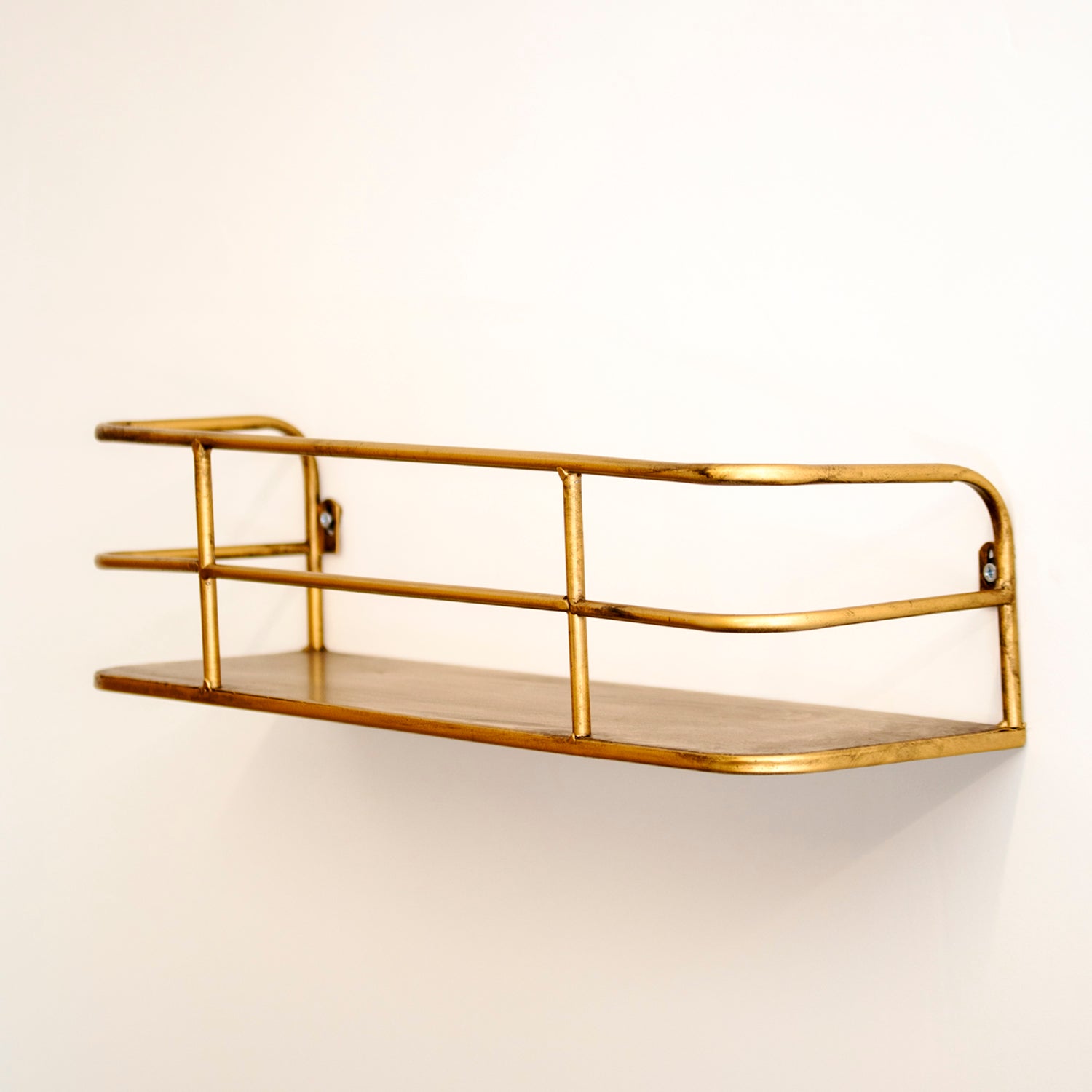 Étagère murale en métal doré brossé 55 cm design industriel moderne cadre filaire pour salon bureau entrée | Koossa