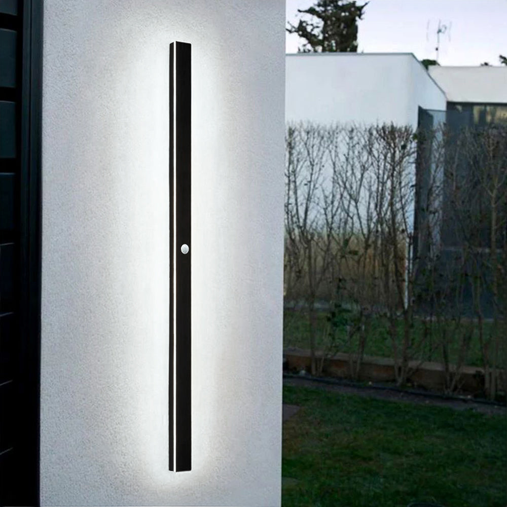 Applique murale LED extérieure verticale noire aluminium IP65 30–200 cm façade jardin allée éclairage moderne | Koossa