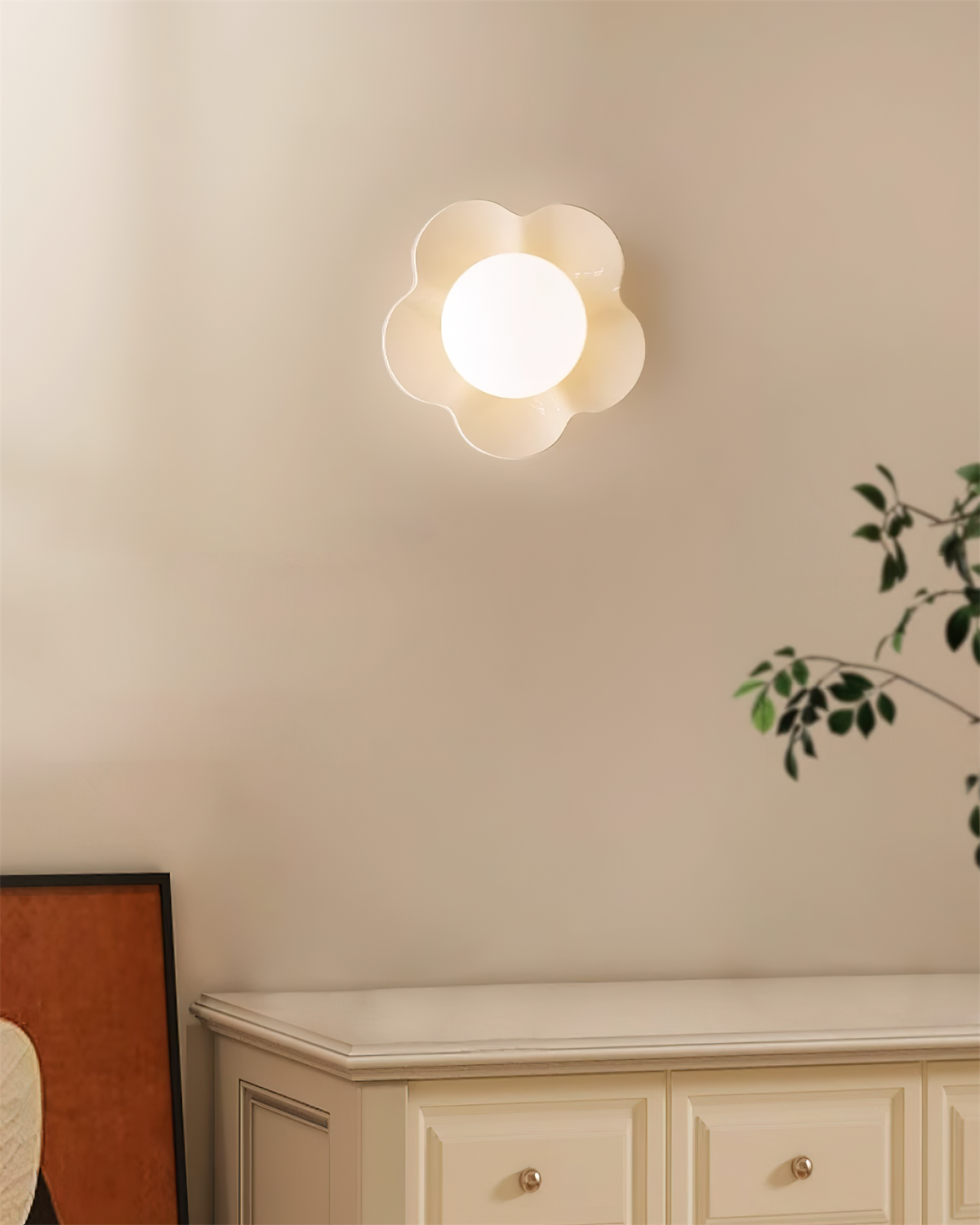 Floral Glass Wall Sconce with Resin Base - Dimmable G9 Single-Bulb Fixture for Bedroom, Living Room, Hallway - Modern Flower-Shaped Accent | Lonoma