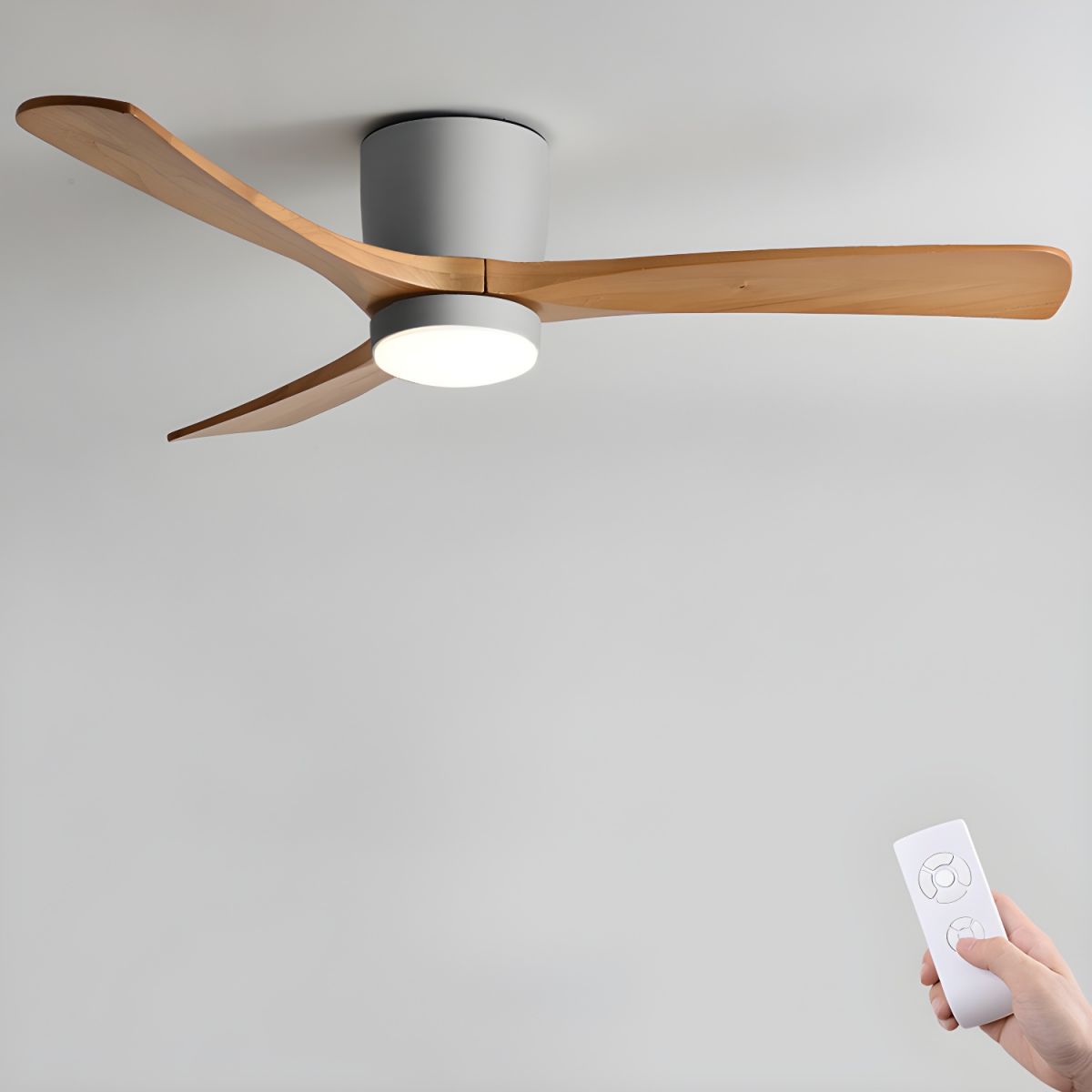 Ventilateur de plafond lumineux lames bois naturel design nordique silencieux économe chambre salon moderne | Koossa