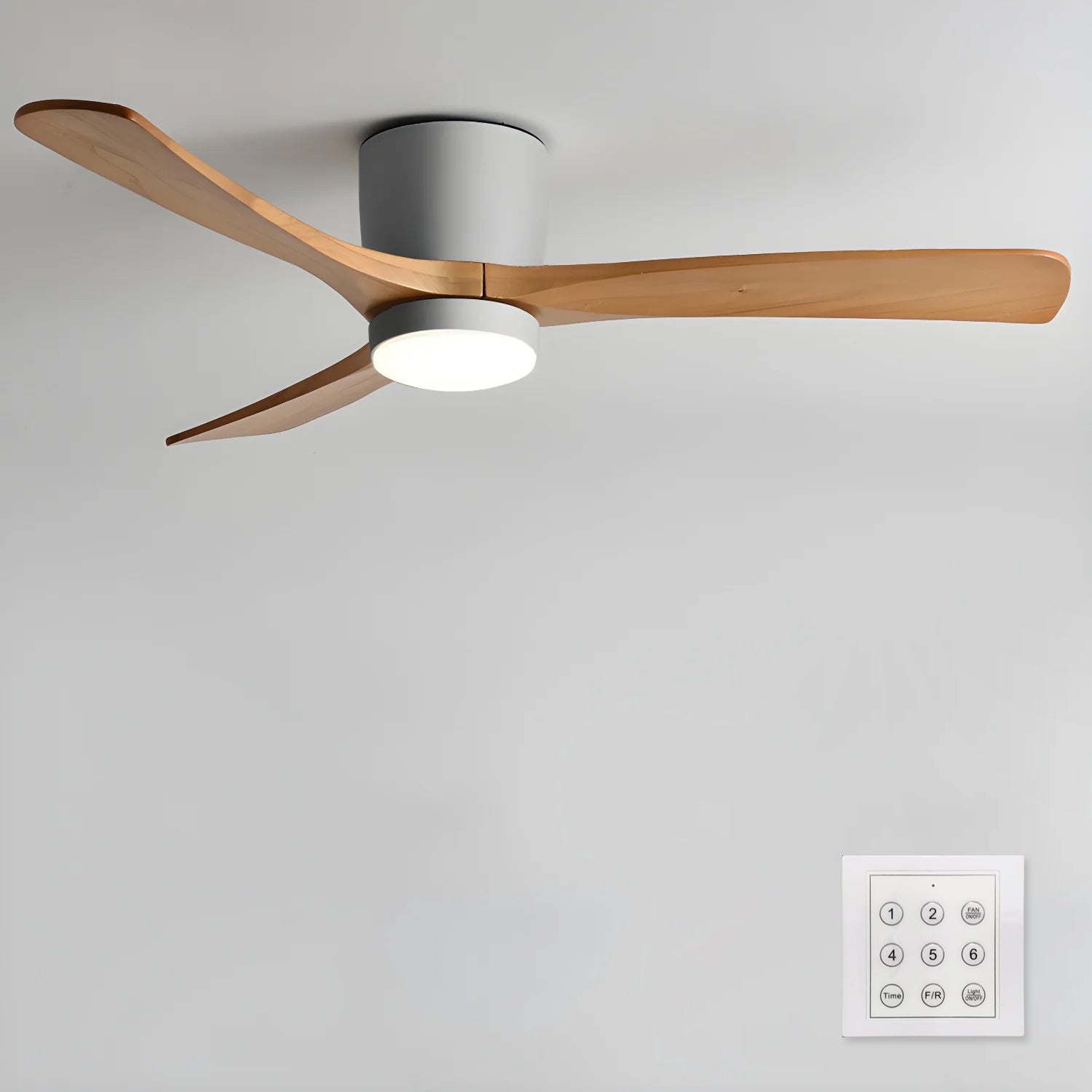 Ventilateur de plafond lumineux lames bois naturel design nordique silencieux économe chambre salon moderne | Koossa