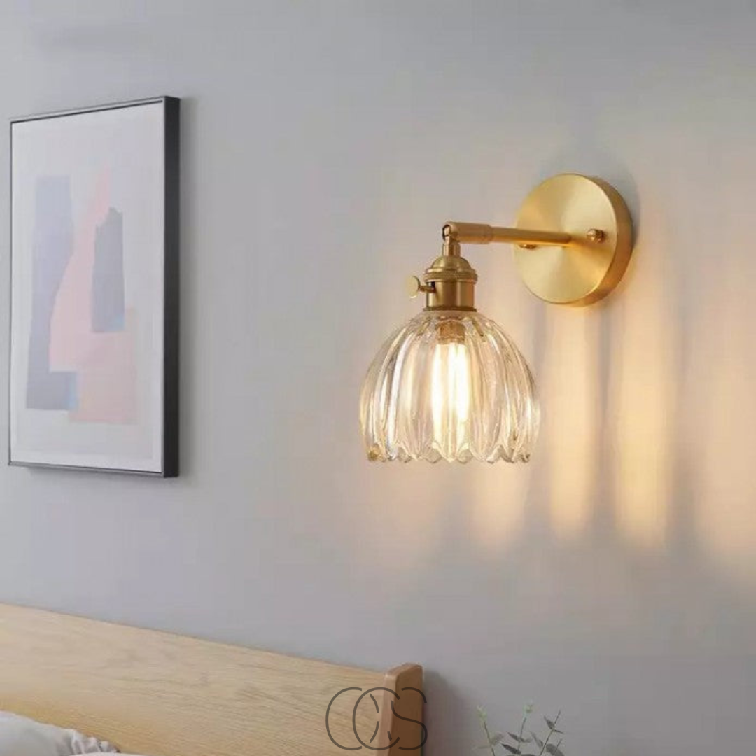 Applique murale rétro en verre tulipe et métal doré pour éclairage d'appoint chaleureux salon chambre couloir | Koossa