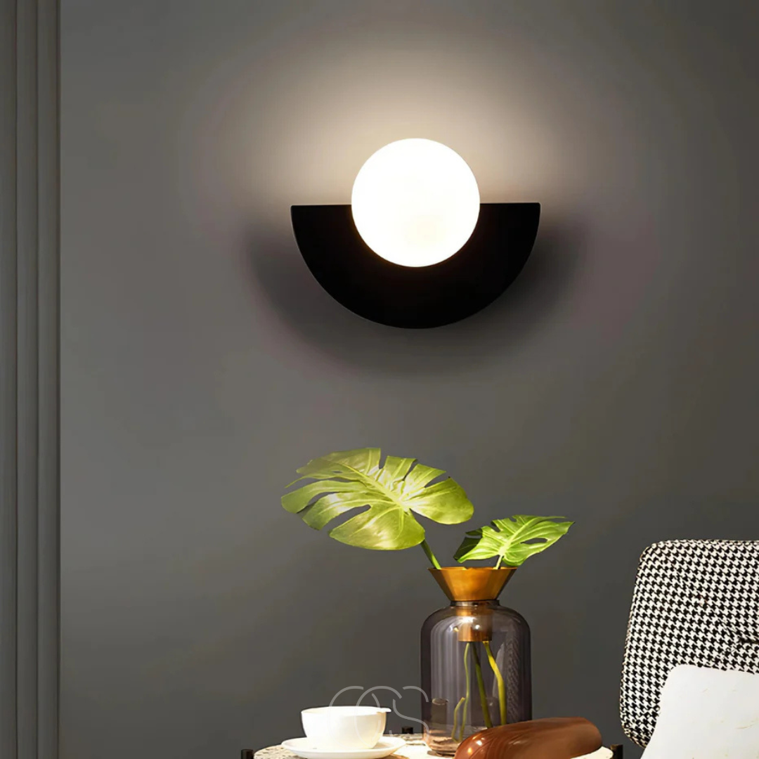 Applique Murale Demi-Lune Nordique – Design Scandinave Minimaliste Intemporel pour Intérieur Moderne et Élégant | Koossa