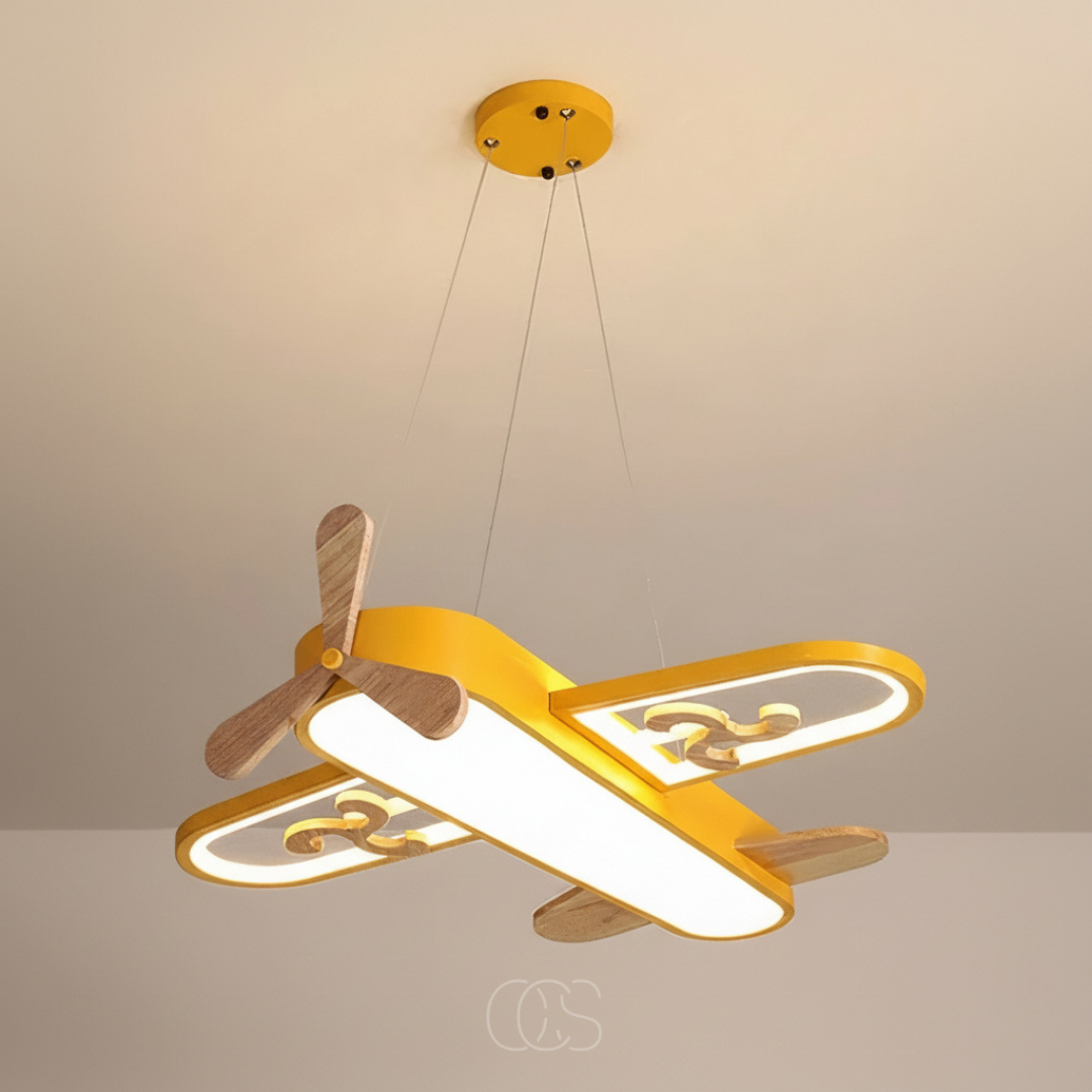 Suspension avion LED dimmable pour chambre d'enfant en fer et acrylique coloré 55 cm luminaire ludique déco | Koossa