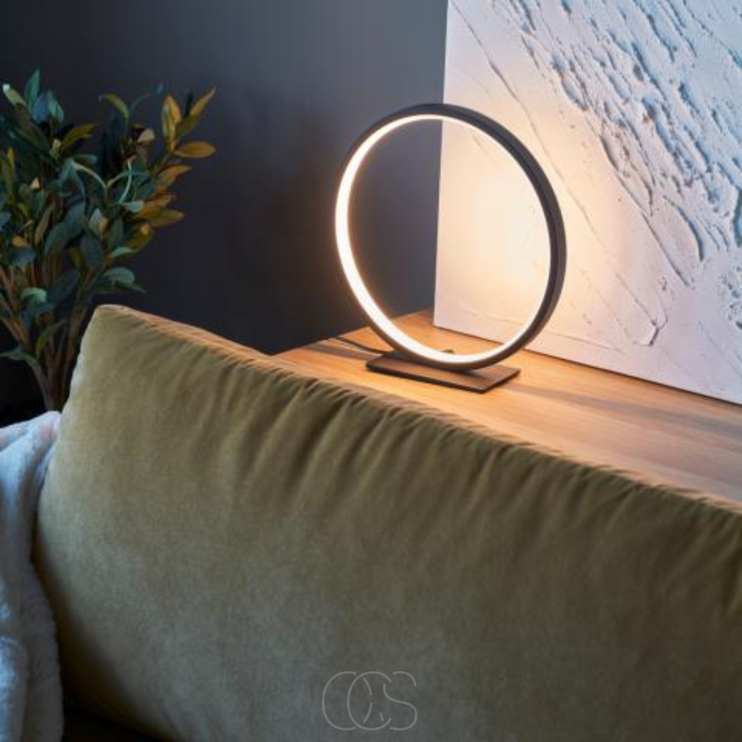 Lampe à poser LED anneau suspendu minimaliste noir mat aluminium silicone 29 cm lumière douce design épuré | Koossa