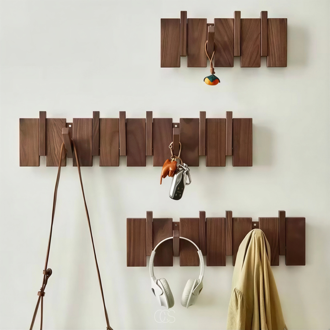 Patère murale en chêne massif à crochets rabattables design moderne élégant pour entrée chambre et couloir | Koossa