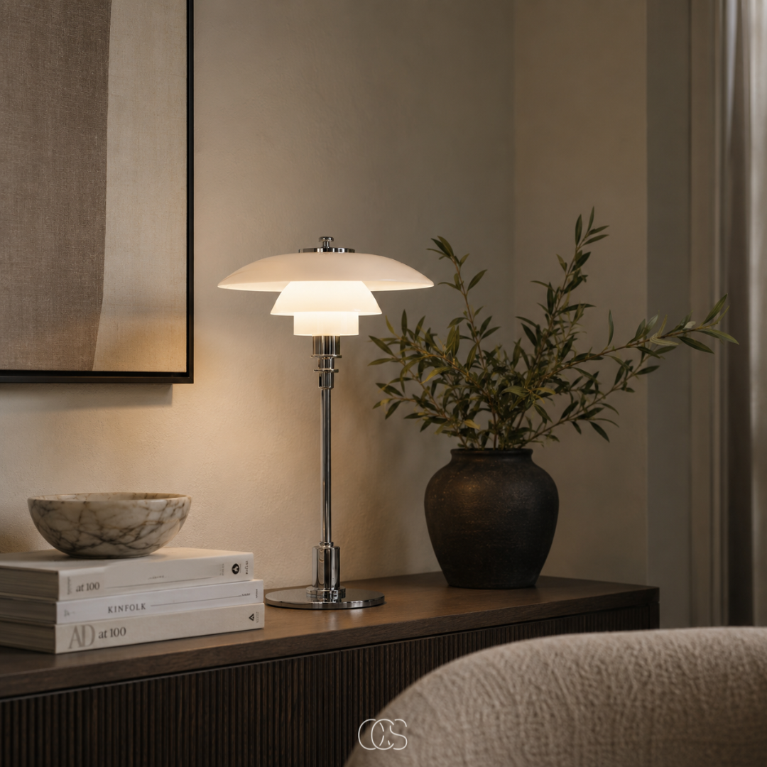 Lampe à poser en verre stratifié et métal doré ou chromé – Design scandinave intemporel pour ambiance chaleureuse | Koossa
