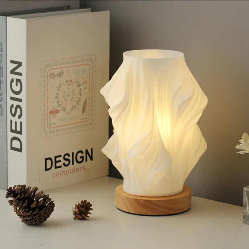Lampe à poser en verre ondulé et fer dimmable E14 LED éclairage décoratif chambre salon design sculptural | Koossa