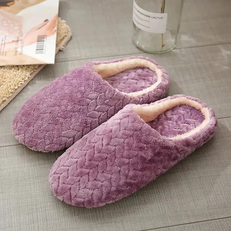 Plush Indoor Slippers for Women & Men – Fleece-Lined Lightweight House Shoes with Anti-Slip Sole for Fall Winter | Lonoma