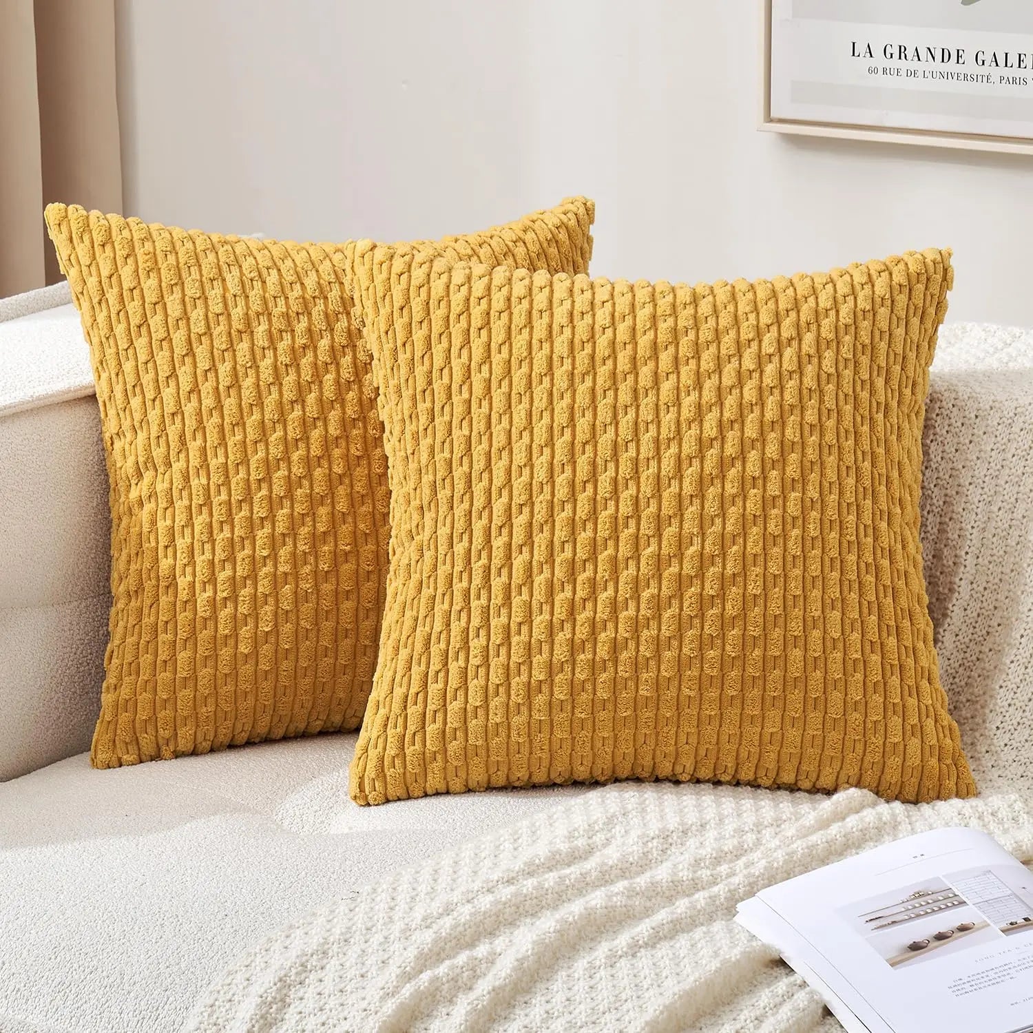 Coussin Décoratif en Velours Côtelé 45 × 45 cm pour Canapé Chambre Salon Intérieur Élégant Confort Doux | Koossa