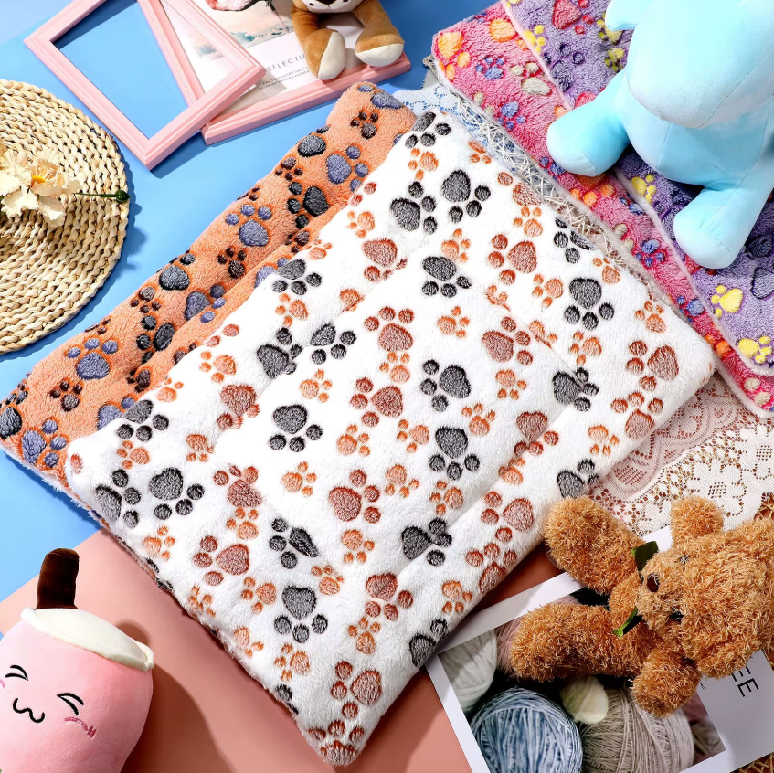Pet Blanket Fleece Soft Washable XS–XXL Dog Cat Mat Bed Sofa Protector Light Grey Grey Blue Brown Navy Pink Rose Gold | Koossa