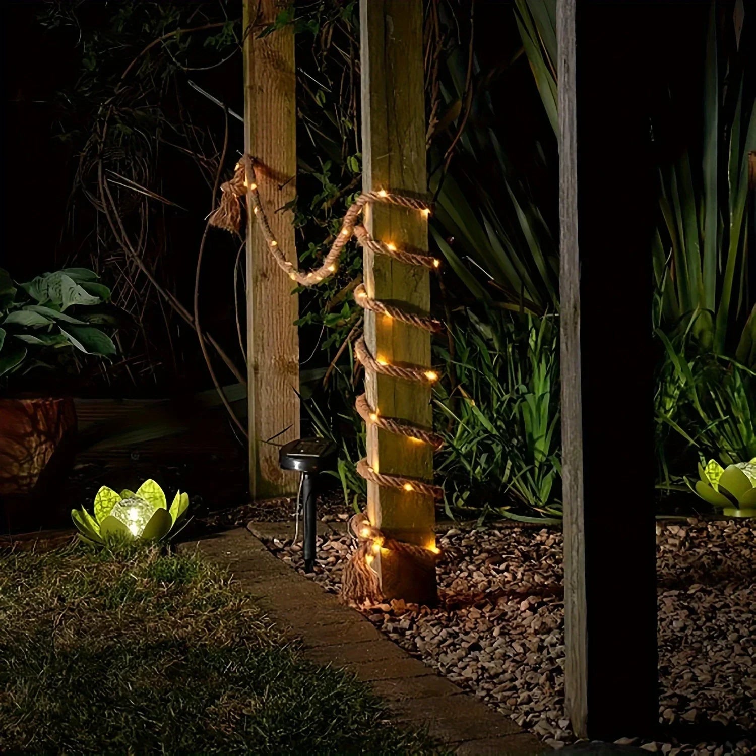 Guirlande lumineuse solaire décorative en corde de chanvre 5 m 100 LED blanc chaud pour jardin terrasse balcon | Koossa