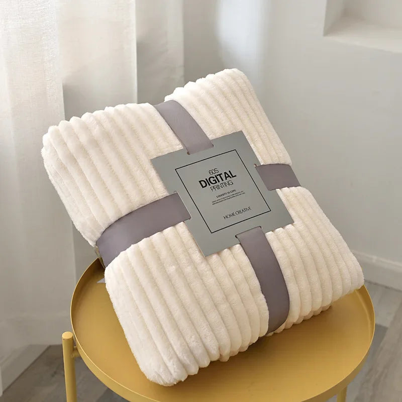 Coral Fleece Throw Blanket Plush Checkered Pattern for Couch Bed Winter Warmth Adults Kids Pets | Lonoma